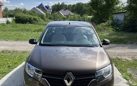 Renault Logan II, 2018 год, 750 000 рублей, 1 фотография