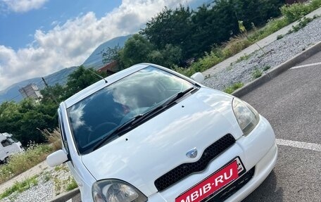 Toyota Vitz, 2001 год, 349 000 рублей, 1 фотография