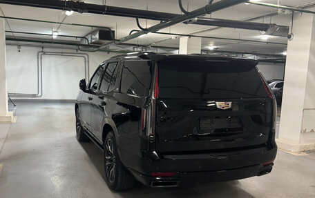 Cadillac Escalade V, 2023 год, 11 000 000 рублей, 4 фотография