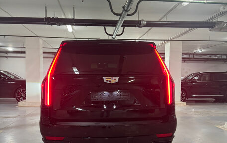 Cadillac Escalade V, 2023 год, 11 000 000 рублей, 5 фотография