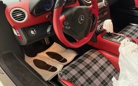 Mercedes-Benz SLR McLaren, 2004 год, 77 000 000 рублей, 10 фотография