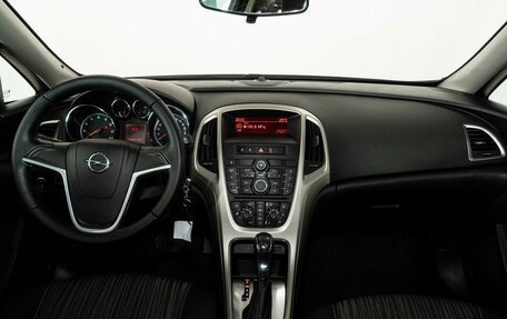 Opel Astra J, 2011 год, 698 000 рублей, 7 фотография