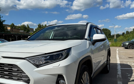 Toyota RAV4, 2021 год, 3 200 000 рублей, 6 фотография