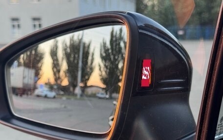 Volkswagen Tiguan II, 2019 год, 2 800 000 рублей, 21 фотография