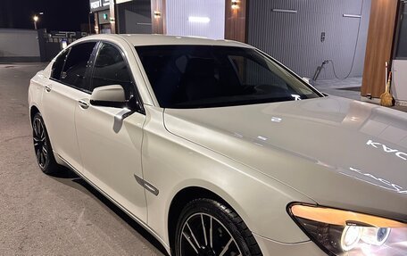 BMW 7 серия, 2011 год, 1 900 000 рублей, 3 фотография