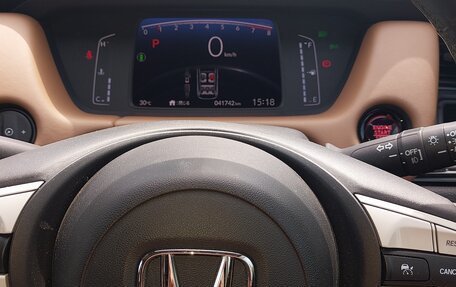 Honda Fit, 2020 год, 1 800 000 рублей, 8 фотография