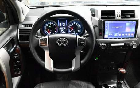 Toyota Land Cruiser Prado 150 рестайлинг 2, 2013 год, 3 495 000 рублей, 12 фотография