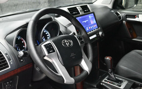 Toyota Land Cruiser Prado 150 рестайлинг 2, 2013 год, 3 495 000 рублей, 20 фотография