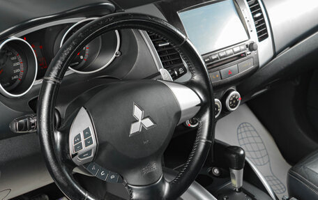 Mitsubishi Outlander III рестайлинг 3, 2007 год, 1 159 000 рублей, 8 фотография