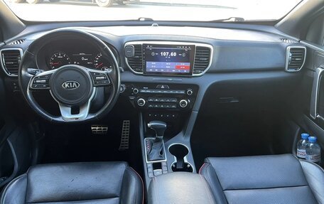 KIA Sportage IV рестайлинг, 2020 год, 2 000 000 рублей, 6 фотография