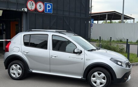 Renault Sandero I, 2014 год, 855 000 рублей, 1 фотография