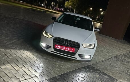Audi A4, 2012 год, 1 000 000 рублей, 1 фотография