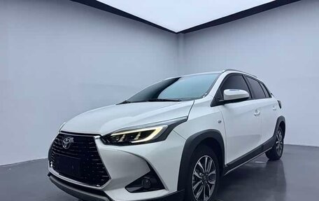 Toyota Yaris XP150 рестайлинг, 2023 год, 1 440 000 рублей, 1 фотография