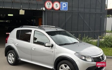 Renault Sandero I, 2014 год, 855 000 рублей, 3 фотография