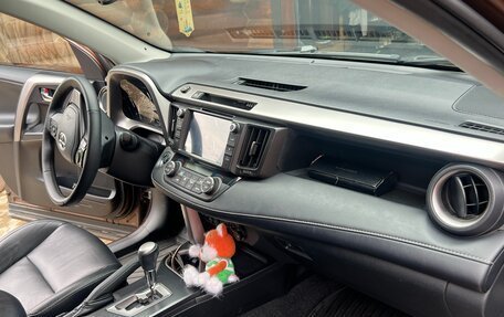 Toyota RAV4, 2017 год, 2 320 000 рублей, 10 фотография