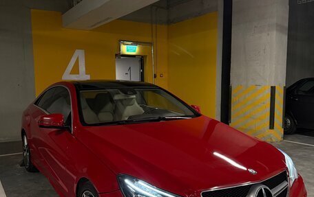 Mercedes-Benz E-Класс, 2015 год, 2 100 000 рублей, 2 фотография