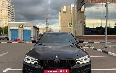 BMW 5 серия, 2019 год, 3 830 000 рублей, 4 фотография