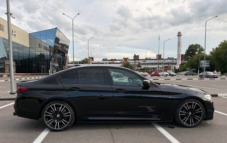 BMW 5 серия, 2019 год, 3 830 000 рублей, 6 фотография