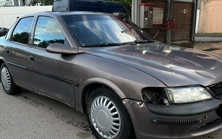 Opel Vectra B рестайлинг, 1997 год, 55 000 рублей, 3 фотография