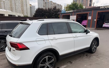 Volkswagen Tiguan II, 2019 год, 2 850 000 рублей, 3 фотография