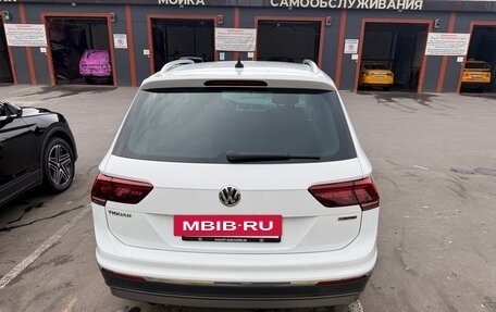 Volkswagen Tiguan II, 2019 год, 2 850 000 рублей, 4 фотография