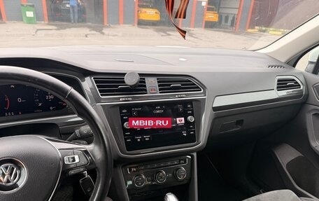 Volkswagen Tiguan II, 2019 год, 2 850 000 рублей, 7 фотография