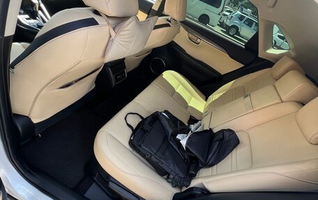 Lexus NX I, 2014 год, 2 500 000 рублей, 9 фотография