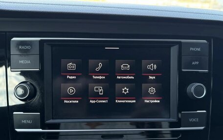Volkswagen Jetta VII, 2020 год, 1 979 000 рублей, 21 фотография