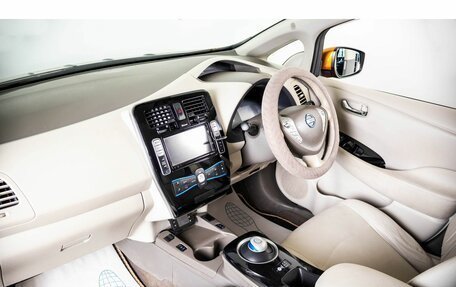 Nissan Leaf I, 2015 год, 999 000 рублей, 11 фотография