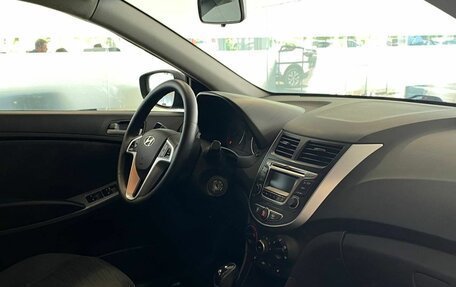 Hyundai Solaris II рестайлинг, 2015 год, 867 000 рублей, 12 фотография