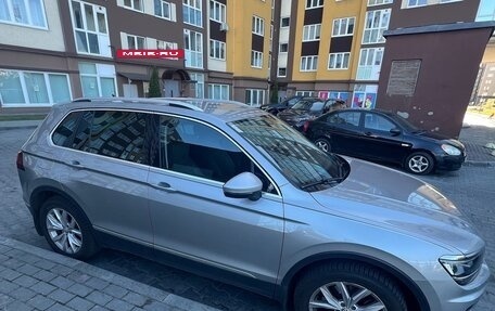 Volkswagen Tiguan II, 2018 год, 2 899 999 рублей, 4 фотография