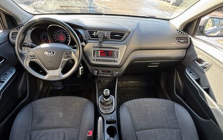 KIA Rio III рестайлинг, 2015 год, 990 000 рублей, 3 фотография