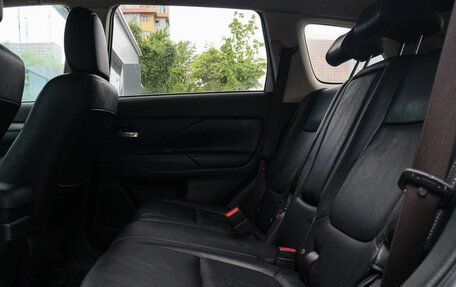 Mitsubishi Outlander III рестайлинг 3, 2012 год, 1 000 000 рублей, 9 фотография