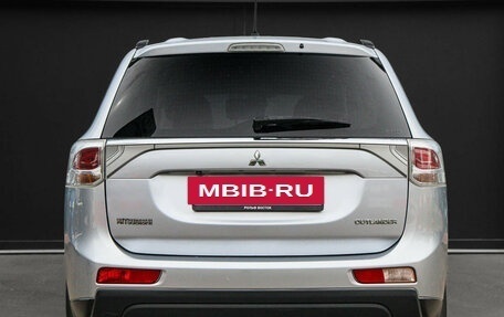 Mitsubishi Outlander III рестайлинг 3, 2012 год, 1 000 000 рублей, 5 фотография