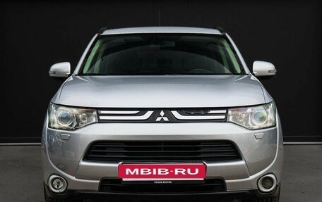 Mitsubishi Outlander III рестайлинг 3, 2012 год, 1 000 000 рублей, 2 фотография
