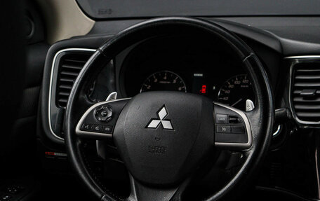 Mitsubishi Outlander III рестайлинг 3, 2012 год, 1 000 000 рублей, 12 фотография