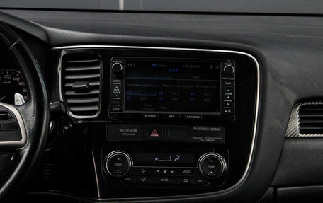 Mitsubishi Outlander III рестайлинг 3, 2012 год, 1 000 000 рублей, 11 фотография