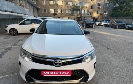 Toyota Camry, 2016 год, 1 620 000 рублей, 2 фотография