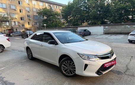 Toyota Camry, 2016 год, 1 620 000 рублей, 3 фотография