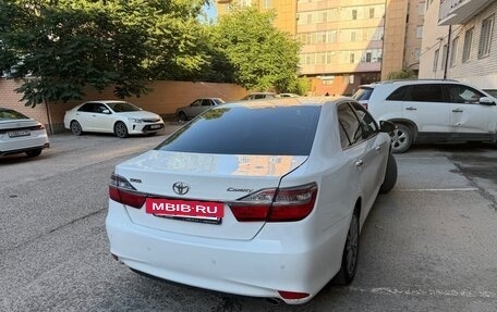 Toyota Camry, 2016 год, 1 620 000 рублей, 4 фотография
