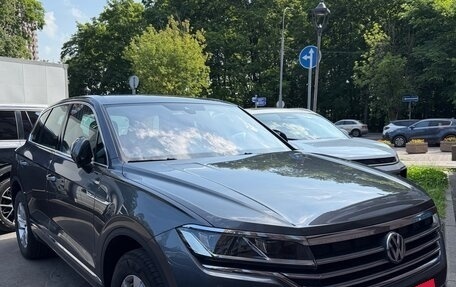 Volkswagen Touareg III, 2020 год, 5 600 000 рублей, 1 фотография