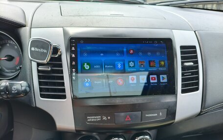 Mitsubishi Outlander III рестайлинг 3, 2008 год, 970 000 рублей, 7 фотография