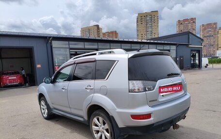 Mitsubishi Outlander III рестайлинг 3, 2008 год, 970 000 рублей, 3 фотография
