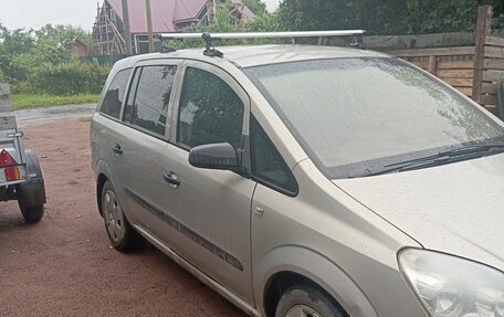 Opel Zafira B, 2008 год, 400 000 рублей, 9 фотография