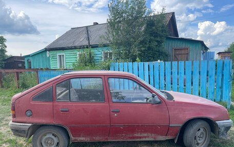 Opel Kadett E рестайлинг, 1986 год, 65 000 рублей, 3 фотография
