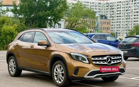 Mercedes-Benz GLA, 2017 год, 1 830 000 рублей, 2 фотография
