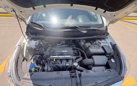 Hyundai Solaris II рестайлинг, 2015 год, 1 200 000 рублей, 12 фотография