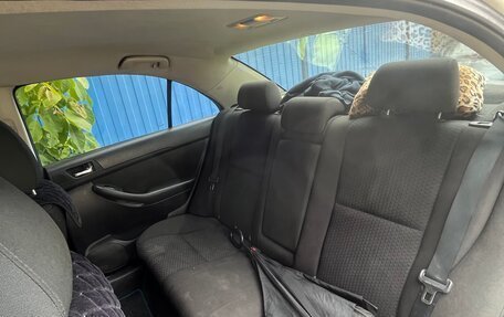 Toyota Avensis III рестайлинг, 2005 год, 520 000 рублей, 6 фотография