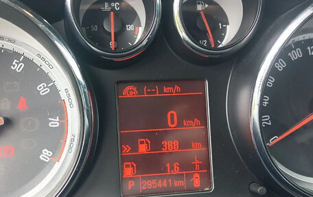 Opel Astra J, 2014 год, 615 000 рублей, 9 фотография