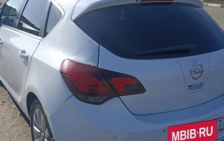 Opel Astra J, 2014 год, 615 000 рублей, 3 фотография